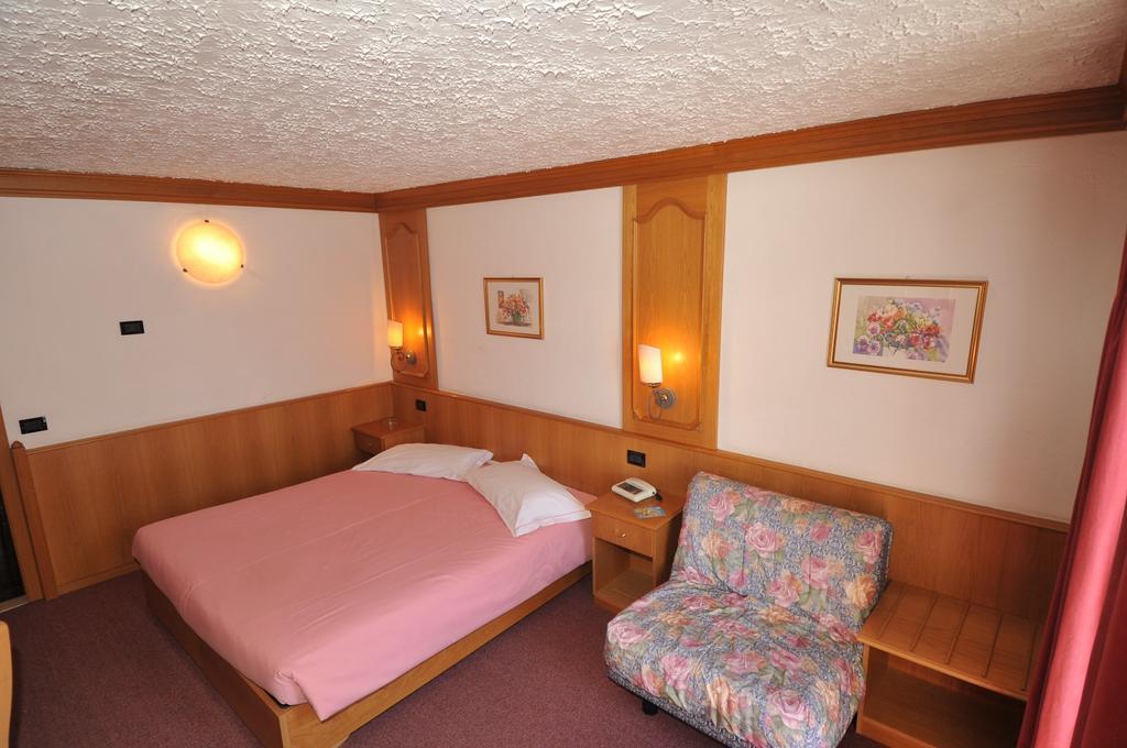 Hotel Intermonti Livigno Ngoại thất bức ảnh