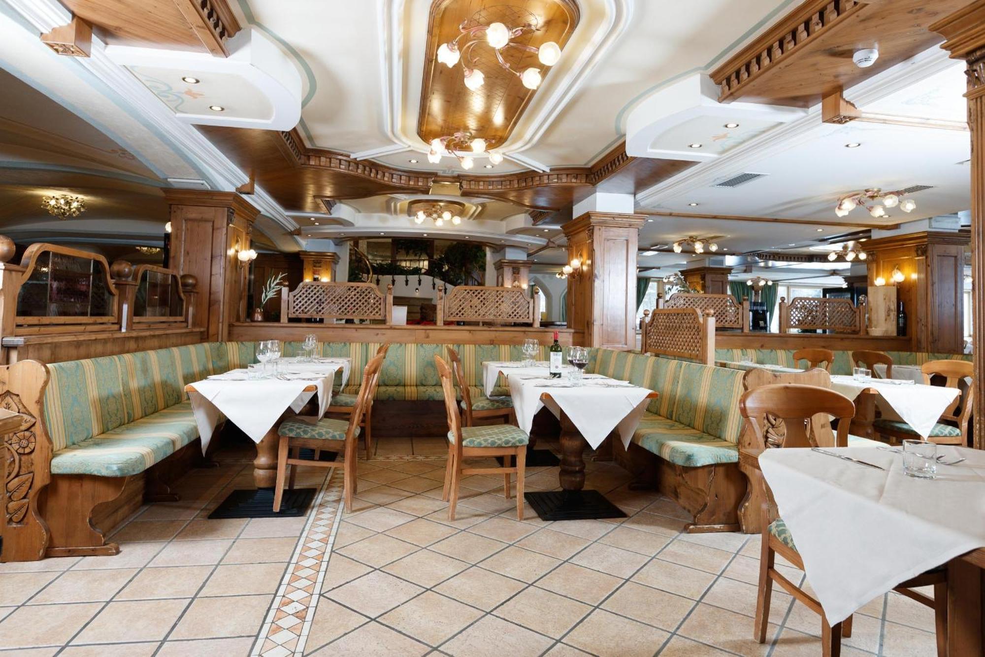 Hotel Intermonti Livigno Ngoại thất bức ảnh
