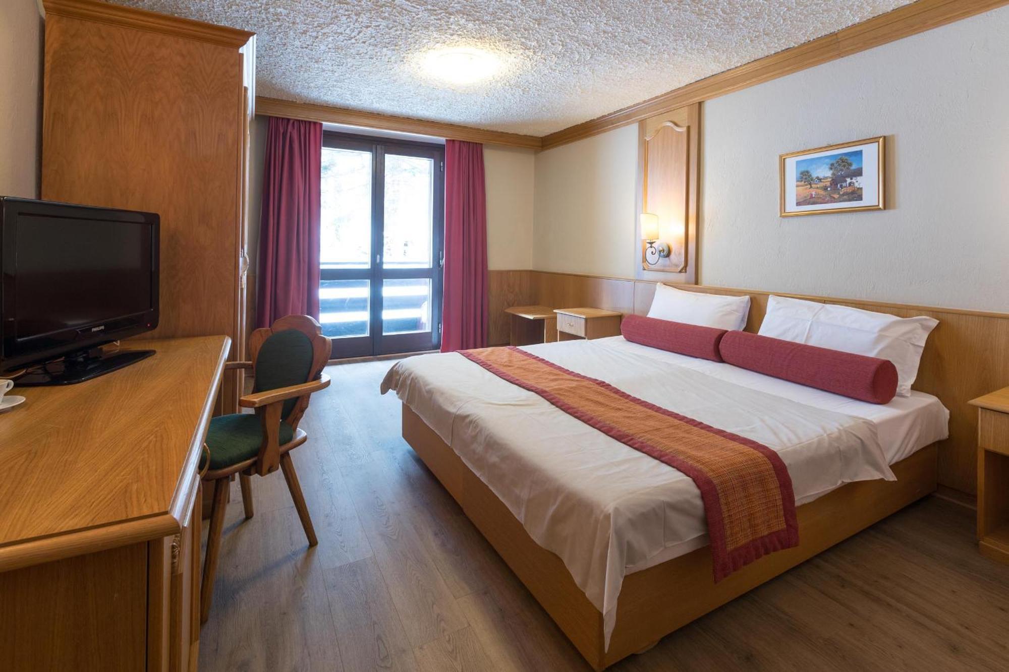 Hotel Intermonti Livigno Phòng bức ảnh