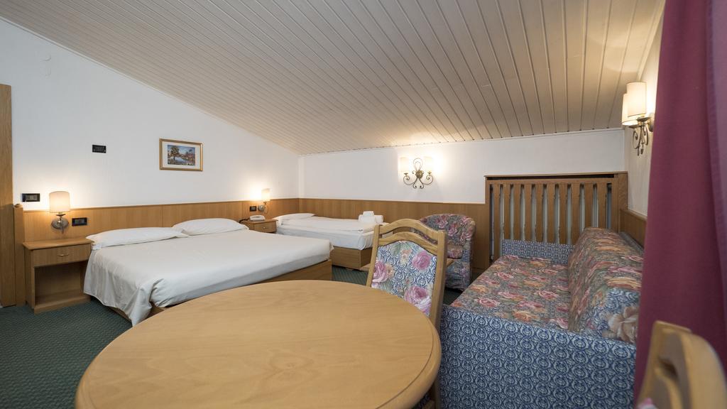 Hotel Intermonti Livigno Ngoại thất bức ảnh